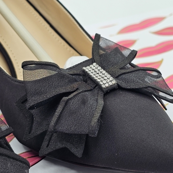 Women's Black Pointed Toe Stiletto Pumps w/ Rhinestone Bow Size 11 - Picture 7 of 9